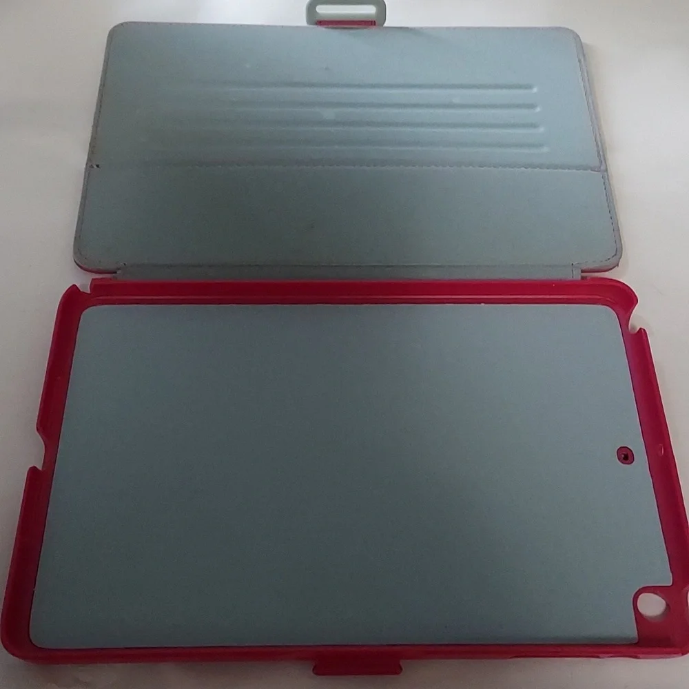 Apple Tablet Case - Picture 5 of 6